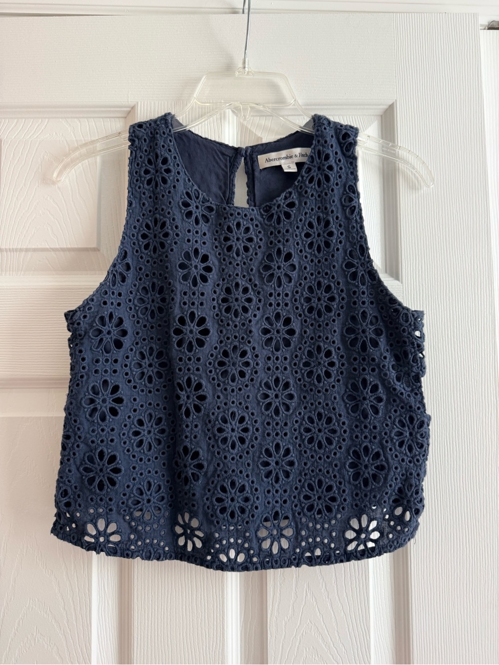 Abercrombie & Fitch Navy Floral Eyelet Cropped Camisole